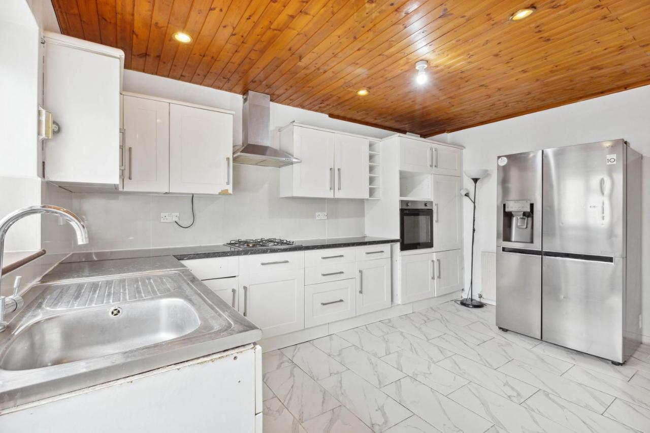 Cozy Stay Apartment 런던 외부 사진